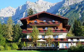 Hotel Pension Dachsteinhof à Ramsau am Dachstein Exterior photo