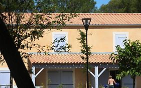 Residence Club*** Mmv Le Mas Des Cigales Castries Exterior photo