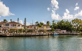 Aparthotel The Reef At Marathon By Capital Vacations Exterior photo