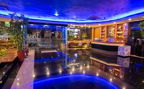 Marlin Hotel Surat Thani Exterior photo