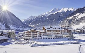 Alpeiner - Nature Resort Tirol Neustift im Stubaital Exterior photo