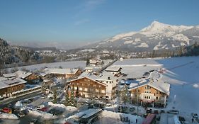 Sport Und Familienhotel Klausen Kirchberg en Tyrol Exterior photo