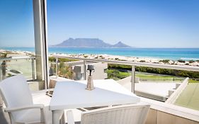 Luxury Private Beachfront 2 Bedroom Dolphin Apartment, Blouberg, Le Cap Exterior photo