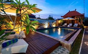 Radiance Sunset Villas Lembongan Exterior photo