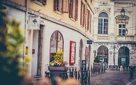 Théâtre Hôtel Chambéry Exterior photo