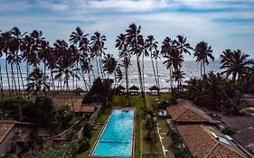 Hotel Clive Garden Beach à Wadduwa Exterior photo