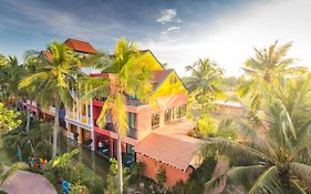 Vartika Adventure Retreatic Resort Prachuap Khiri Khan Exterior photo