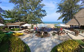 Lanta Castaway Beach Resort Ko Lanta Exterior photo