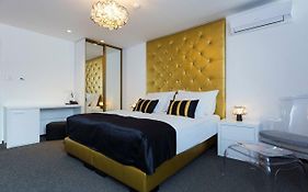 B Gold Luxury Rooms B&B Split Exterior photo