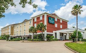 Quality Suites Lake Charles Downtown Exterior photo