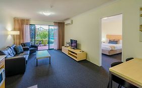Perth Ascot Central Apartment Hotel Exterior photo