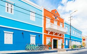 Auberge de jeunesse Bed & Bike Curacao à Willemstad Exterior photo