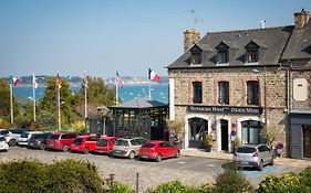 Restaurant Hotel Didier Méril Dinard Exterior photo