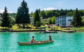 Strandhotel Schabus Velden am Wörther See Exterior photo