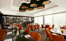 Hôtel Doubletree By Hilton London Ealing Restaurant photo