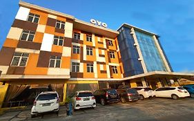 Oyo 1161 Stefani City Hotel Pekanbaru Exterior photo