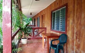 Guest house Posada Ixchel El Remate Exterior photo