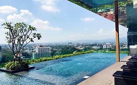 The Astra Luxury Condo In Town Chiang Mai Exterior photo