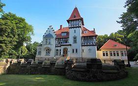 Hotel Schlossvilla Derenburg Exterior photo