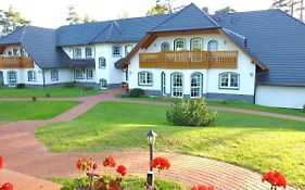 Landhaus Mueritzgarten Hotel Garni Röbel Exterior photo