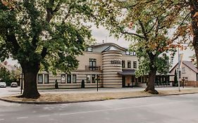 Hôtel Wolmar à Valmiera Exterior photo
