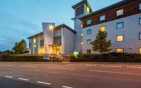 Holiday Inn Express Walsall M6, J10 By Ihg Exterior photo