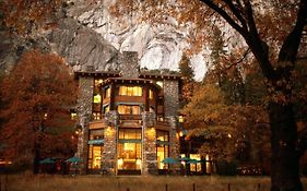 Hôtel The Ahwahnee à Yosemite National Park Exterior photo