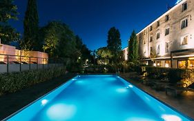 Hotel Escale Oceania Aix-En-Provence Exterior photo