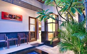 Black Penny Villas Gili Trawangan Exterior photo