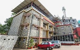 Hotel Caveri Madikeri Exterior photo