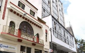 Hotel La Republica Manizales Exterior photo