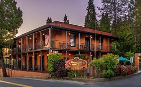 The Groveland Hotel Exterior photo