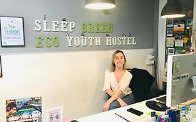 Sleep Green - Certified Eco Youth Hostel Barcelone Exterior photo