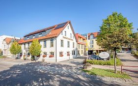 Ringhotel Skreuz Steinheim am Albuch Exterior photo