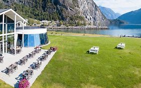 Valldal Fjordhotell - By Classic Norway Hotels Exterior photo