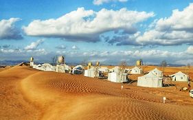 Hotel Alsarmadi Desert Camp à Shāhiq Exterior photo