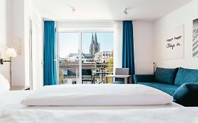 Haus Am Dom - Apartments Und Ferienwohnungen Cologne Exterior photo