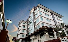 Winner Sriracha Serviced Apartment Si Racha Exterior photo