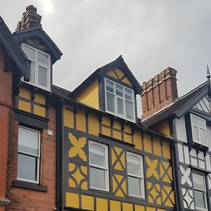 Hotel Victoria House à Church Stretton Exterior photo