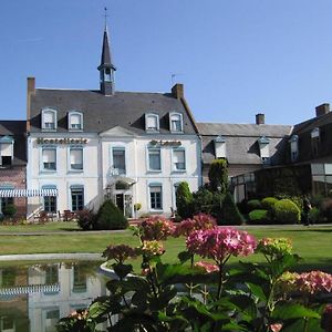 Logis Hostellerie Saint Louis Bollezeele Exterior photo