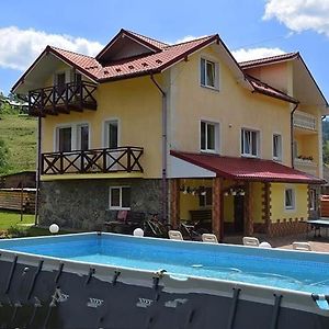 Hotel Karpatskyi Maetok à Slavsko Exterior photo