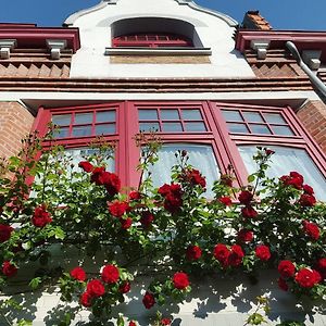 Bed and Breakfast Au Troubadour à Lille Exterior photo