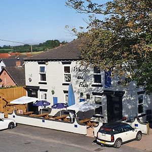 Hotel The Whistle And Flute à Barnetby le Wold Exterior photo