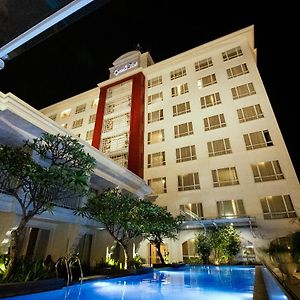 Hotel Grand Zuri Bsd City à Serpong Exterior photo