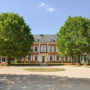 Hotel Logis Domaine De Valaudran à Salbris Exterior photo