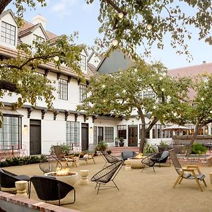 Hotel The Landsby à Solvang Exterior photo