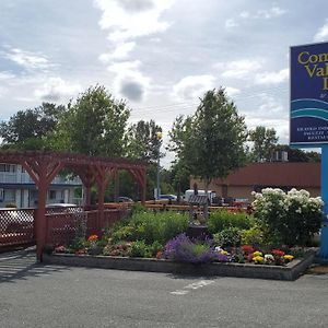 Comox Valley Inn&Suites Courtenay Exterior photo