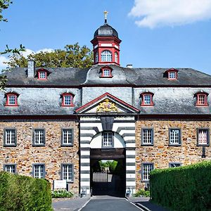 Schloss Hotel Burgbrohl Exterior photo