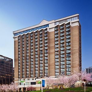 Holiday Inn Rosslyn At Key Bridge Arlington Exterior photo