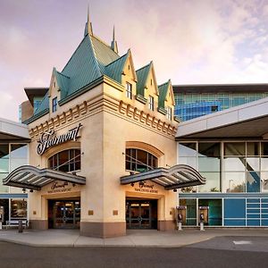 Fairmont Vancouver Airport In-Terminal Hotel Richmond Exterior photo